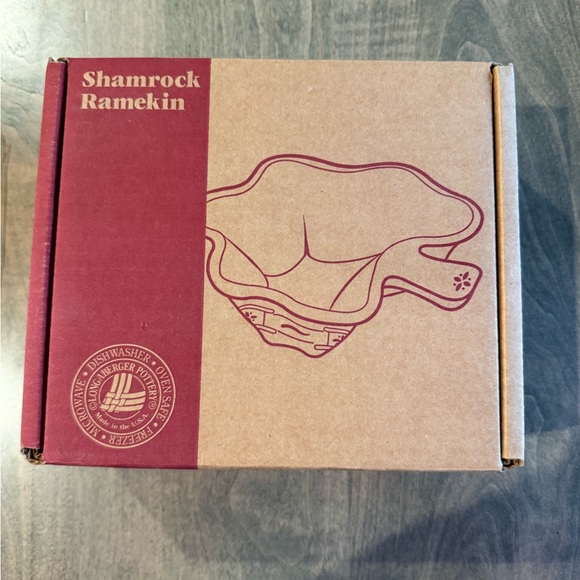 NWT Longaberger Pottery Shamrock Ramekin Cream with Green Accents - Picture 2 of 4